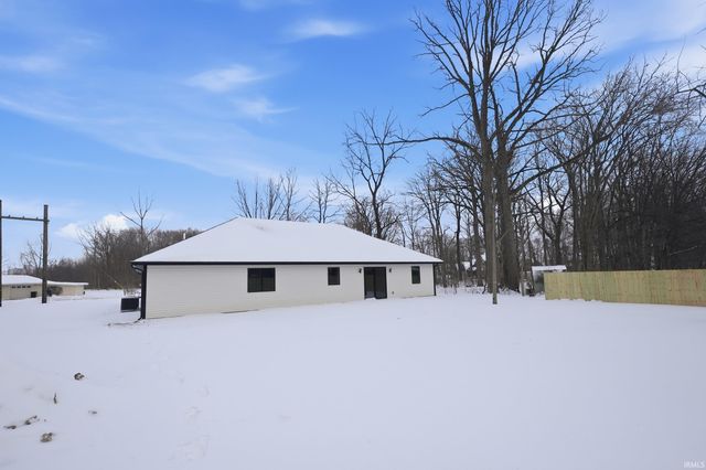 1316 S Lee Street, Garrett, IN 46738
