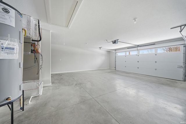 1316 S Lee Street, Garrett, IN 46738