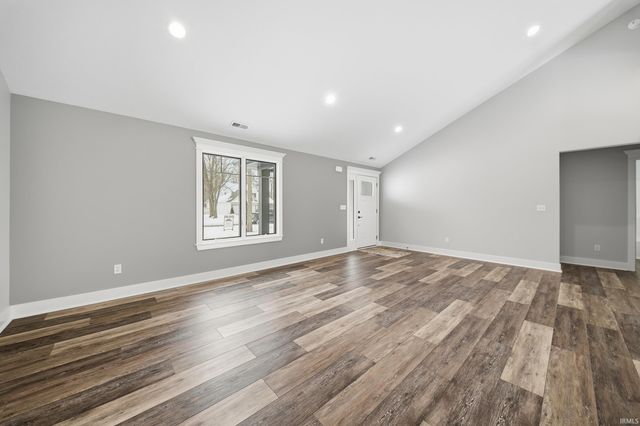 1316 S Lee Street, Garrett, IN 46738