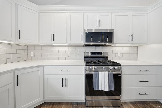 1316 S Lee Street, Garrett, IN 46738