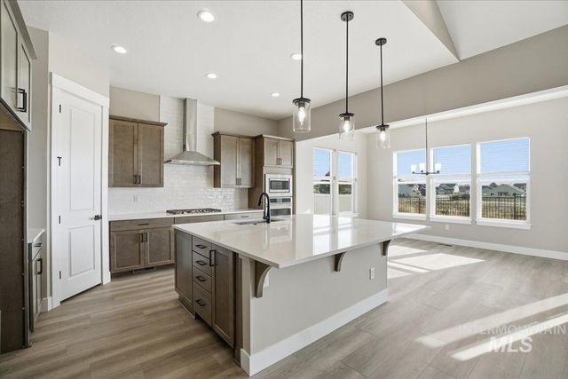 2531 E Skokie St, Eagle, ID 83616