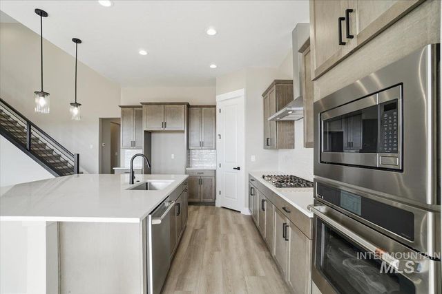 2531 E Skokie St, Eagle, ID 83616