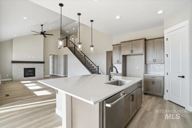 2531 E Skokie St, Eagle, ID 83616