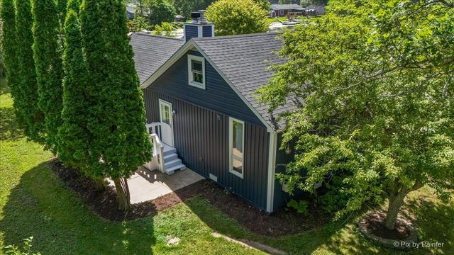 209 Eastwood Court, Barrington, IL 60010