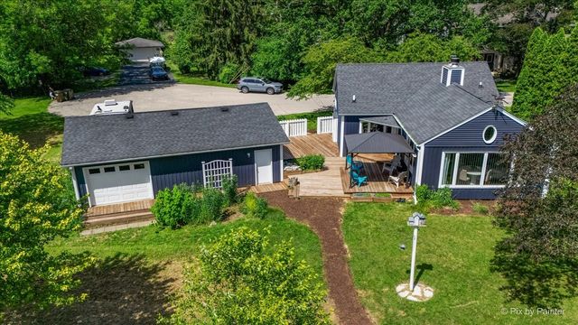209 Eastwood Court, Barrington, IL 60010
