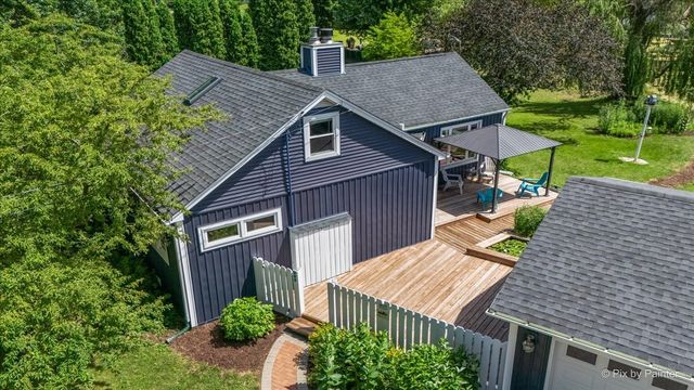 209 Eastwood Court, Barrington, IL 60010