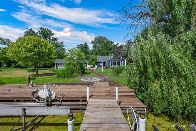 209 Eastwood Court, Barrington, IL 60010