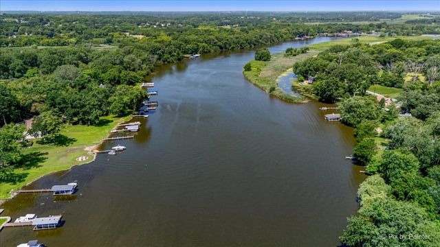 209 Eastwood Court, Barrington, IL 60010