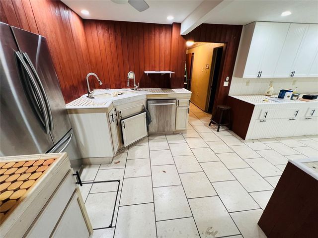 908 LAKE JESSIE DRIVE, Winter Haven, FL 33881