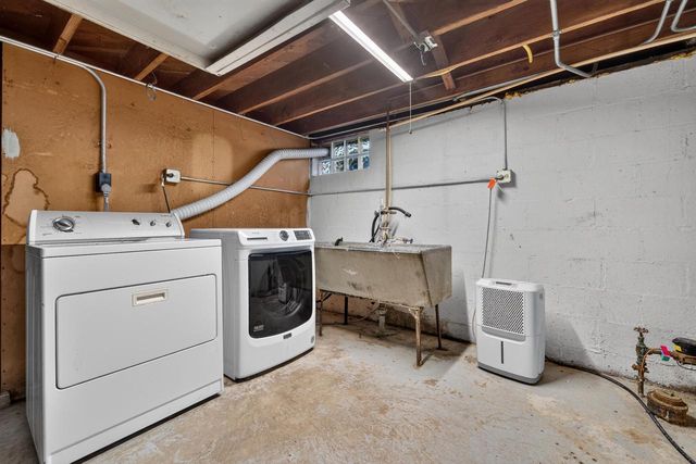 1528 76th STREET, Kenosha, WI 53143