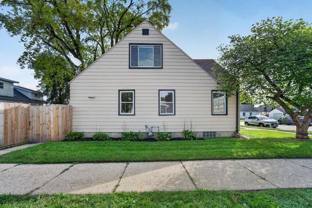 1528 76th STREET, Kenosha, WI 53143