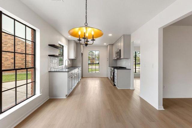 15411 Robin Grove Court, Cypress, TX 77433