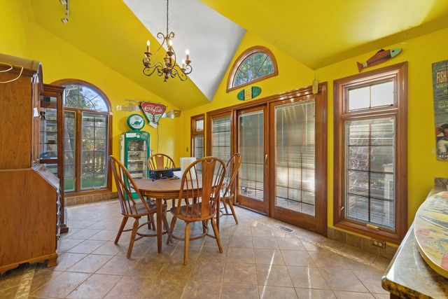 7205 2nd AVENUE, Kenosha, WI 53143