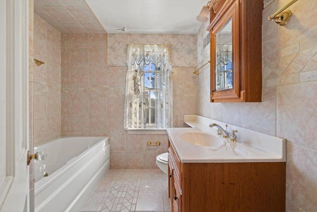 7205 2nd AVENUE, Kenosha, WI 53143