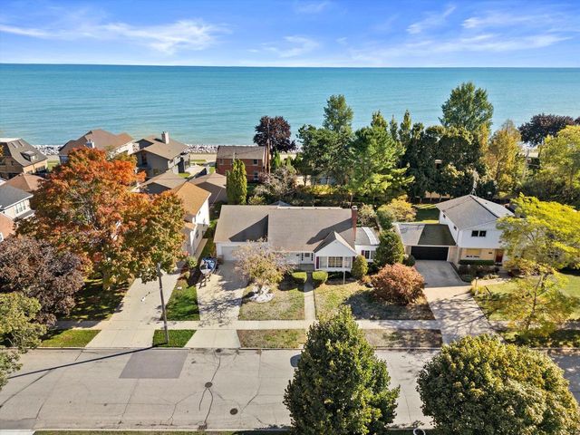 7205 2nd AVENUE, Kenosha, WI 53143