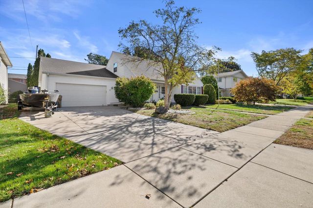 7205 2nd AVENUE, Kenosha, WI 53143