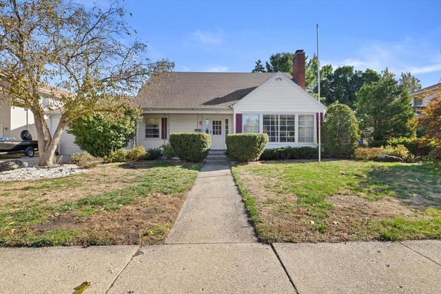 7205 2nd AVENUE, Kenosha, WI 53143