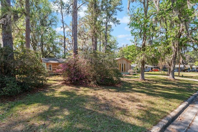10219 NW 4TH PLACE, Gainesville, FL 32607