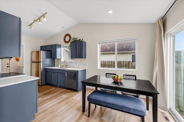 248 Tall Grass Trail, Sun Prairie, WI 53590