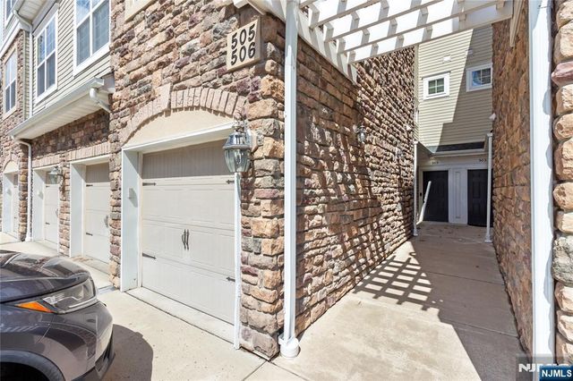 505 Lopez Lane, Morris Plains Borough, NJ 07950