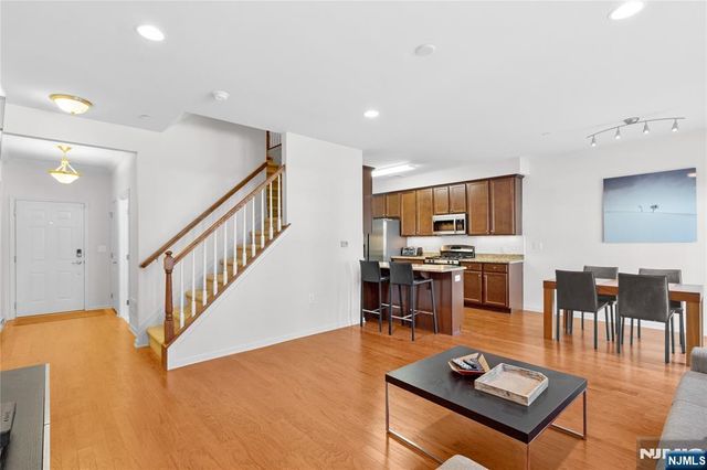 505 Lopez Lane, Morris Plains Borough, NJ 07950