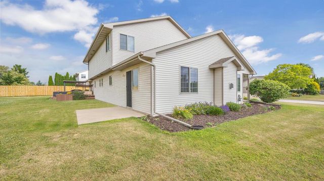 4620 Fox Grove ROAD, Sheboygan, WI 53081