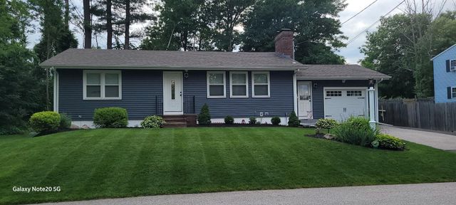 2052 Lake Shore Road, Manchester, NH 03109