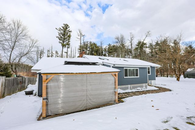 2052 Lake Shore Road, Manchester, NH 03109