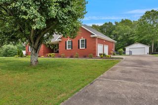 51 Eastridge Rd, Fayetteville, TN 37334
