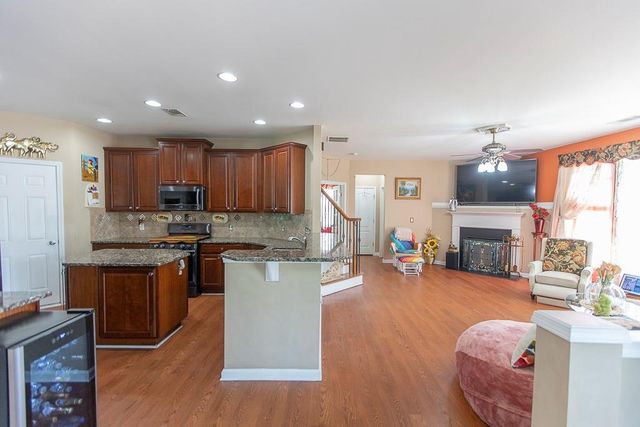300 Hampton Place, Canton, GA 30115
