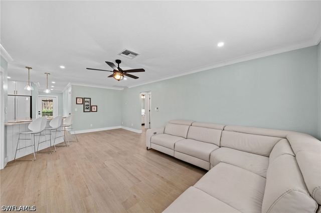 5015 Mahogany Ridge DR, Naples, FL 34119