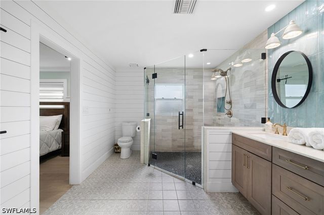 5015 Mahogany Ridge DR, Naples, FL 34119