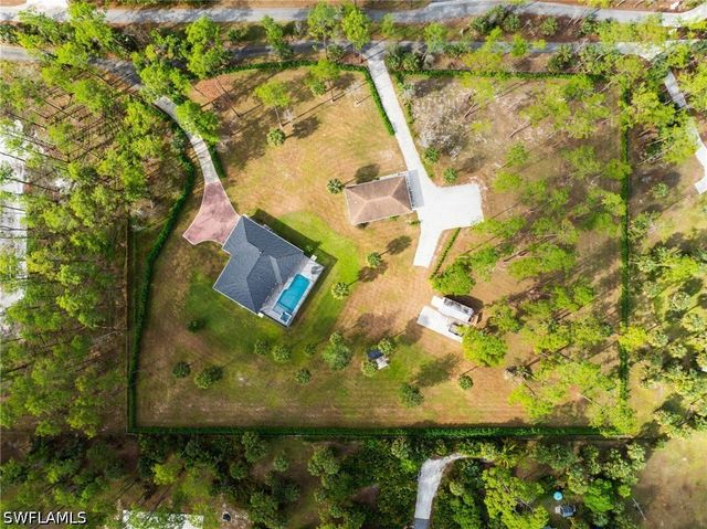 5015 Mahogany Ridge DR, Naples, FL 34119