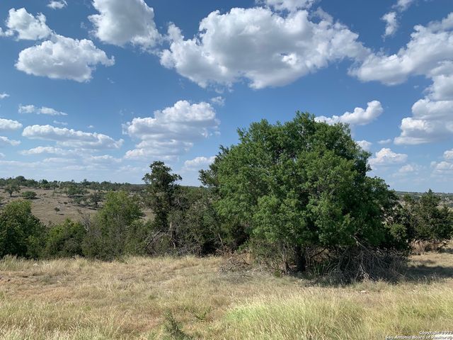 02 Verde Ct., Fredericksburg, TX 78624