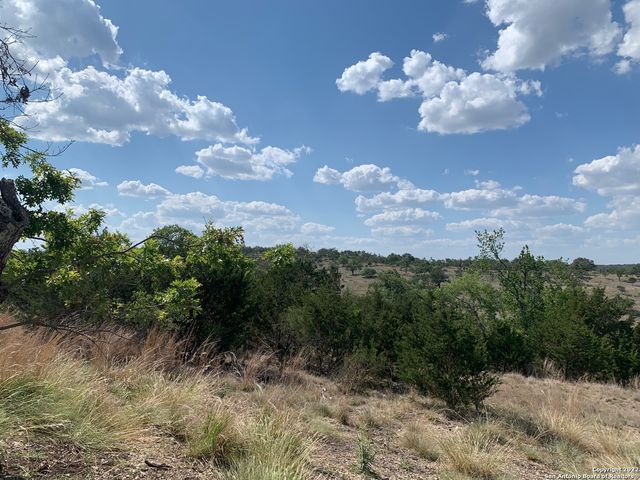 02 Verde Ct., Fredericksburg, TX 78624