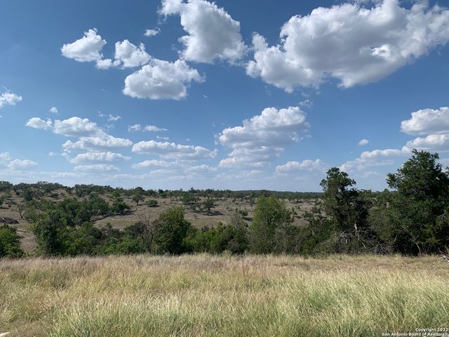 02 Verde Ct., Fredericksburg, TX 78624