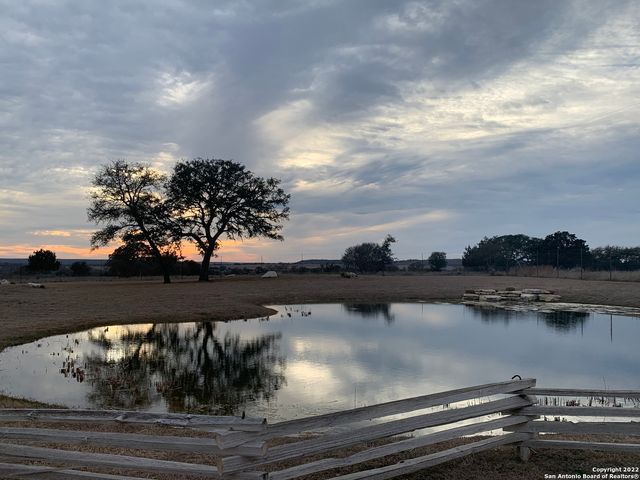 02 Verde Ct., Fredericksburg, TX 78624