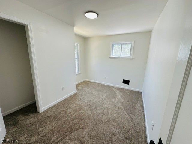 311 E 241st Street E, Euclid, OH 44123