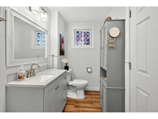 9641 Se YUKON St, Portland, OR 97266