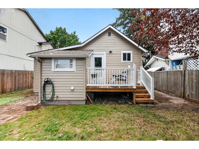 9641 Se YUKON St, Portland, OR 97266