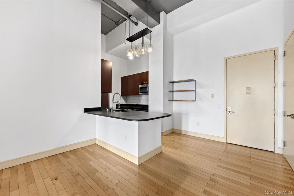 25 Leroy Place 511, New Rochelle, NY 10805 — photo 2