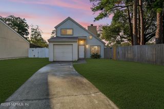 4910 NATURES HOLLOW Way N, Jacksonville, FL 32217