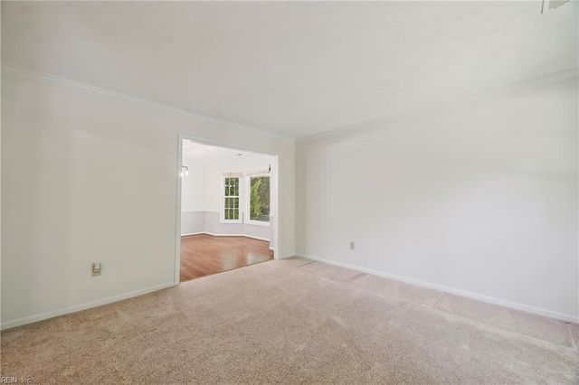 2202 Buckingham GRN, Newport News, VA 23602