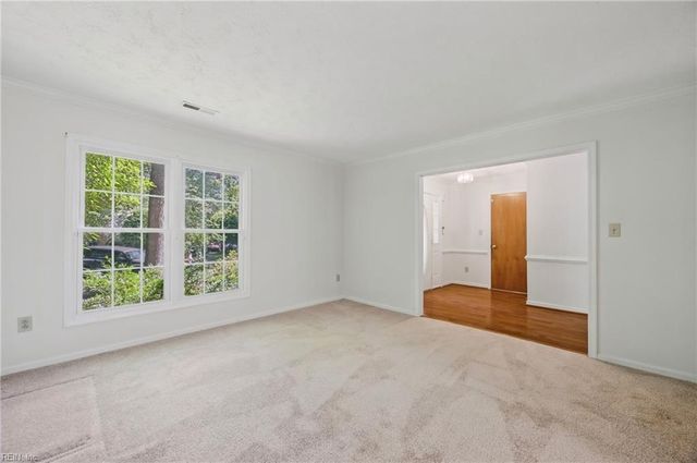 2202 Buckingham GRN, Newport News, VA 23602