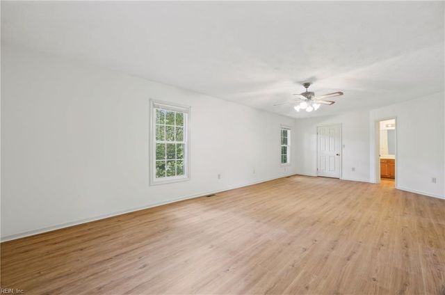 2202 Buckingham GRN, Newport News, VA 23602