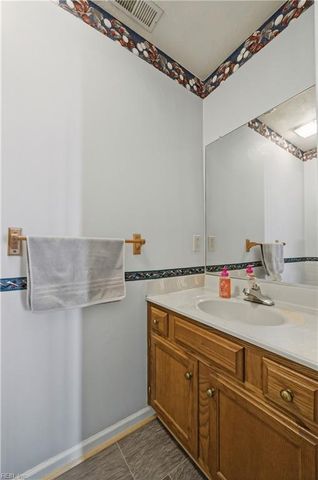 2202 Buckingham GRN, Newport News, VA 23602