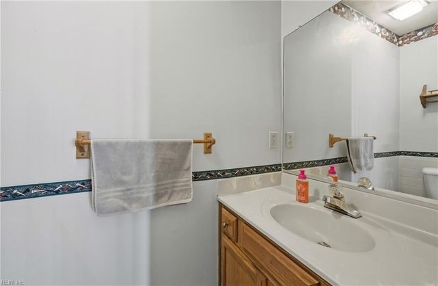 2202 Buckingham GRN, Newport News, VA 23602