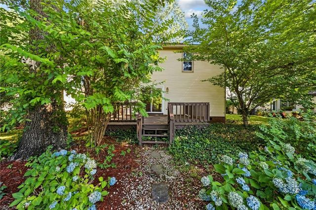 2202 Buckingham GRN, Newport News, VA 23602