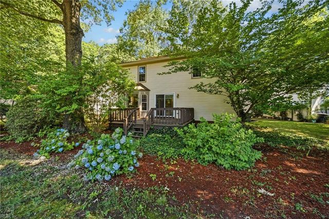 2202 Buckingham GRN, Newport News, VA 23602