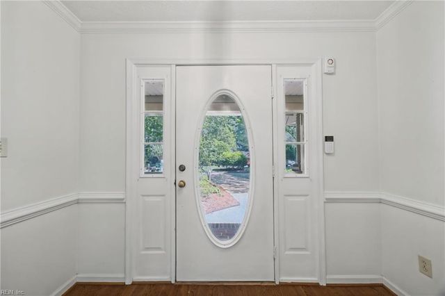 2202 Buckingham GRN, Newport News, VA 23602